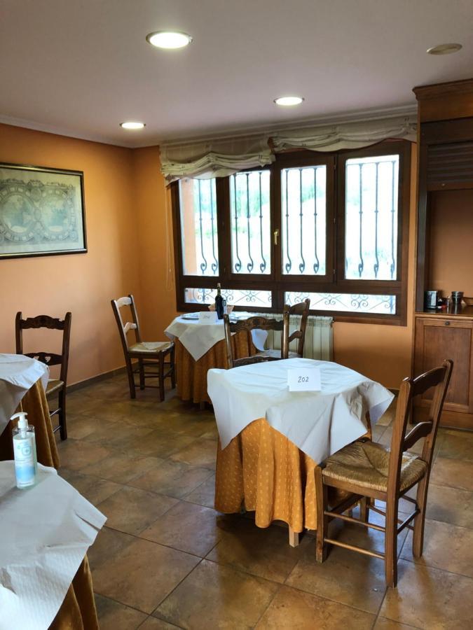 Hotel Hosteria De Monzon Monzón de Campos Buitenkant foto